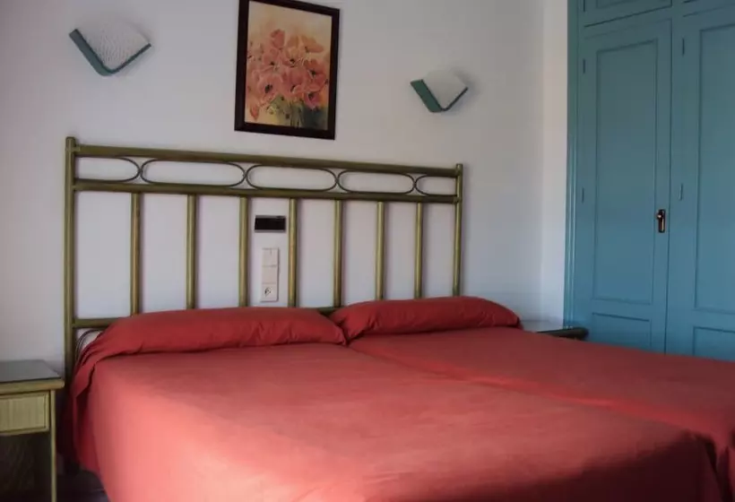 اتاق استاندارد یک نفره, Hostal Manolo