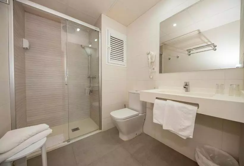 1 Bedroom Penthouse Apartment, Hostal Y Apartamentos Santa Eulalia