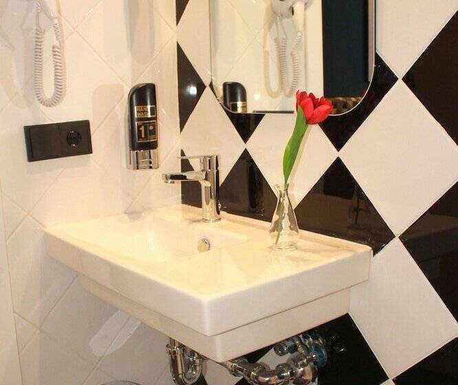 اتاق استاندارد با چشمانداز استخر, La Concha Soul Boutique