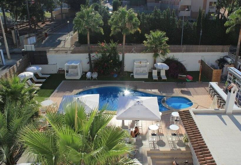 اتاق استاندارد با چشمانداز استخر, La Concha Soul Boutique