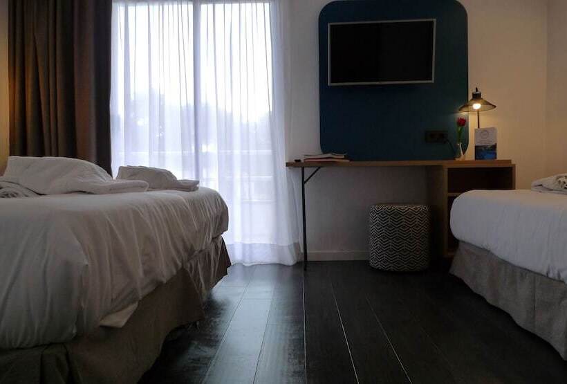 اتاق استاندارد سه نفره, La Concha Soul Boutique