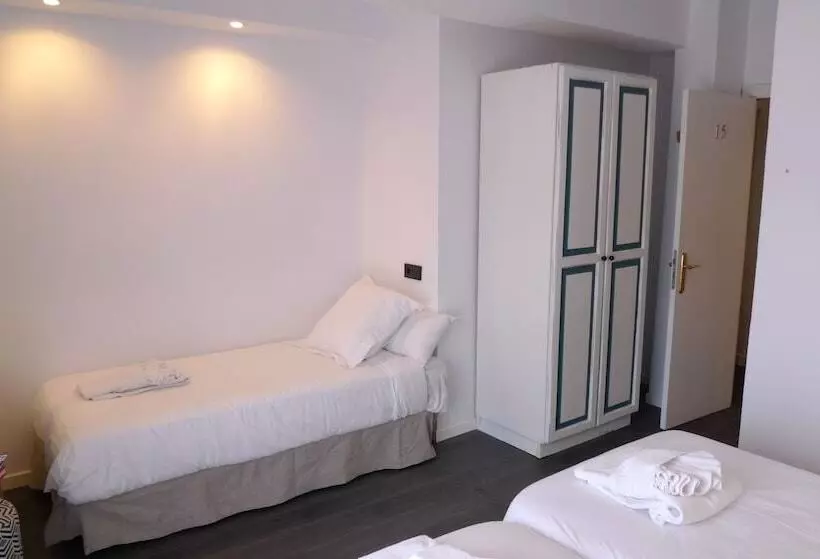 اتاق استاندارد سه نفره, La Concha Soul Boutique