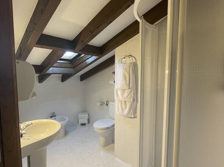 اتاق پنت هاوس, Posada Araceli