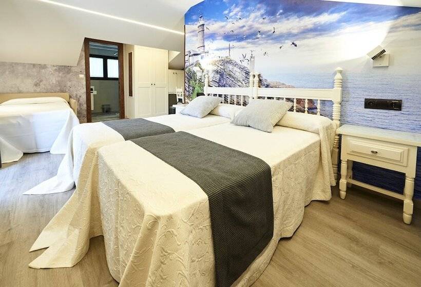 اتاق استاندارد سه تخته با بالکن, Posada Araceli