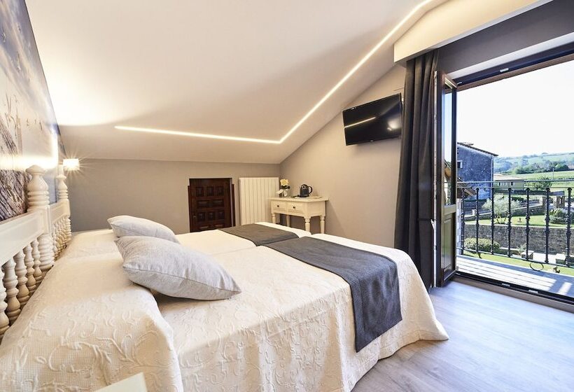 اتاق استاندارد سه تخته با بالکن, Posada Araceli