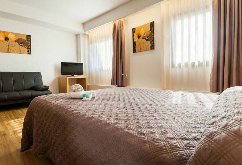 חדר סטנדרט, Ruta De Europa