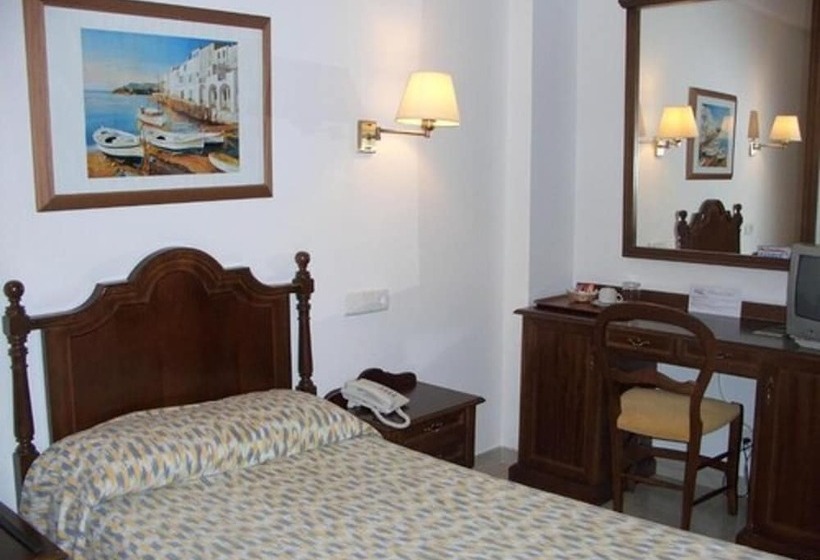 חדר סטנדרט יחיד, Sis Pins