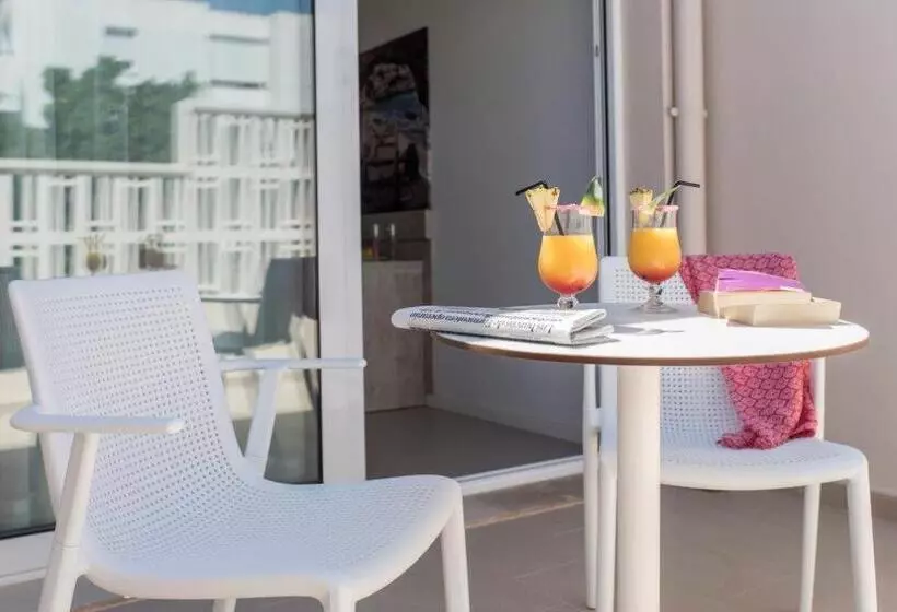 سوییت جونیور, Voramar   Emar Hotels