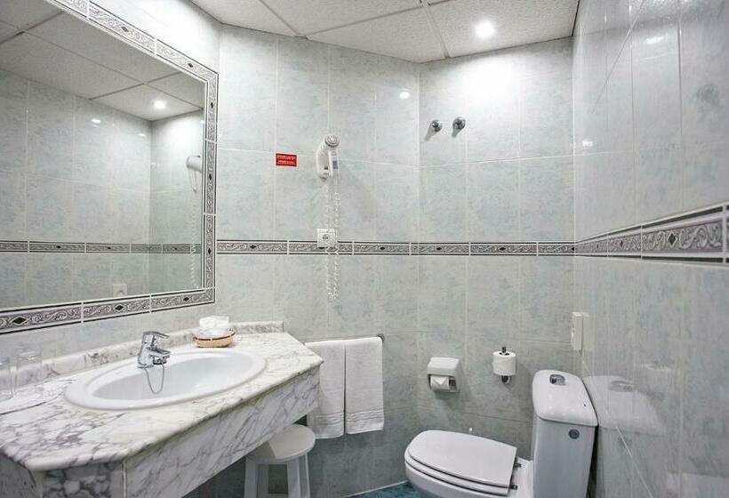 スタンダードスタジオ, Ona Princesa Playa