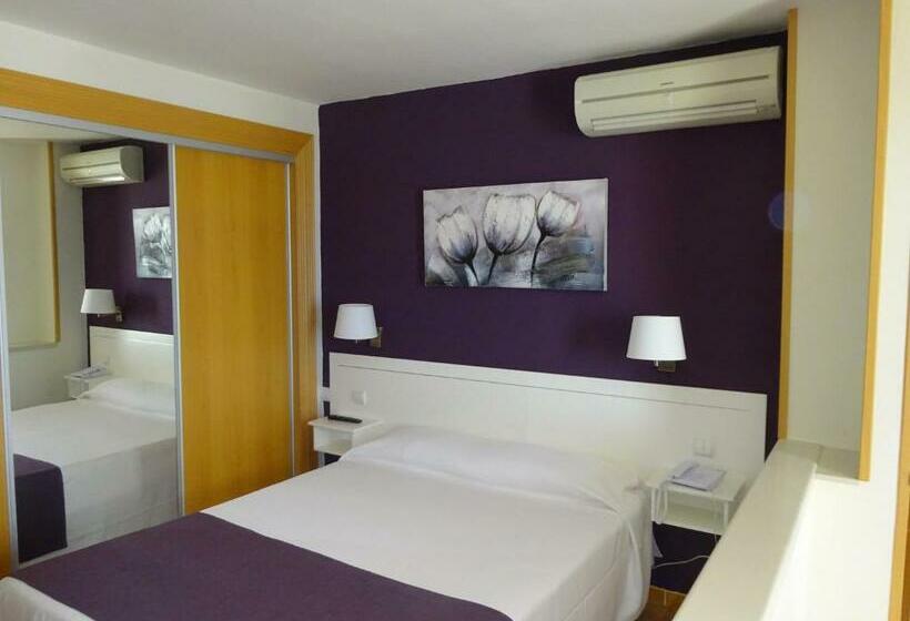 スタンダードスタジオ, Ona Princesa Playa