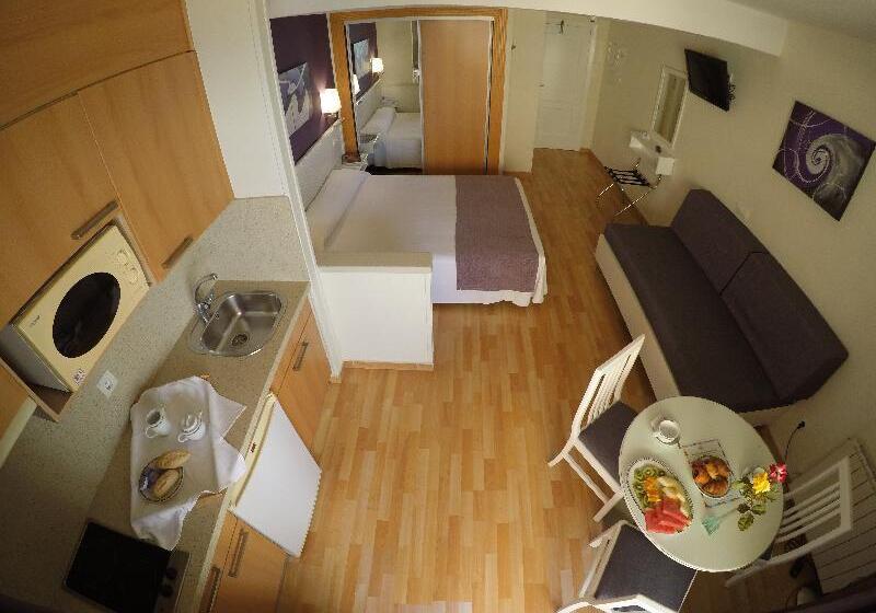 スタンダードスタジオ, Ona Princesa Playa