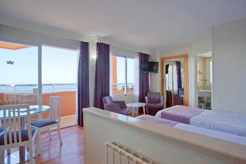 スタンダードスタジオ, Ona Princesa Playa