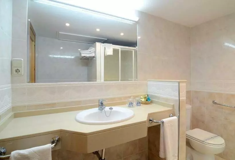 1 Bedroom Penthouse Apartment, Hotel Apartamentos Pyr Fuengirola