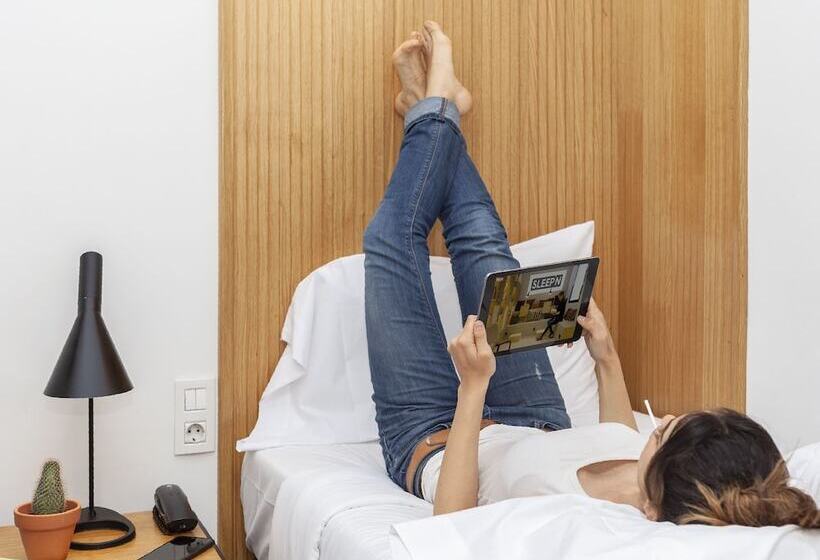 اتاق عادی یک تخته, Sleep N Atocha B Corp Certified