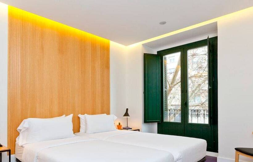 اتاق استاندارد با بالکن, Sleep N Atocha B Corp Certified