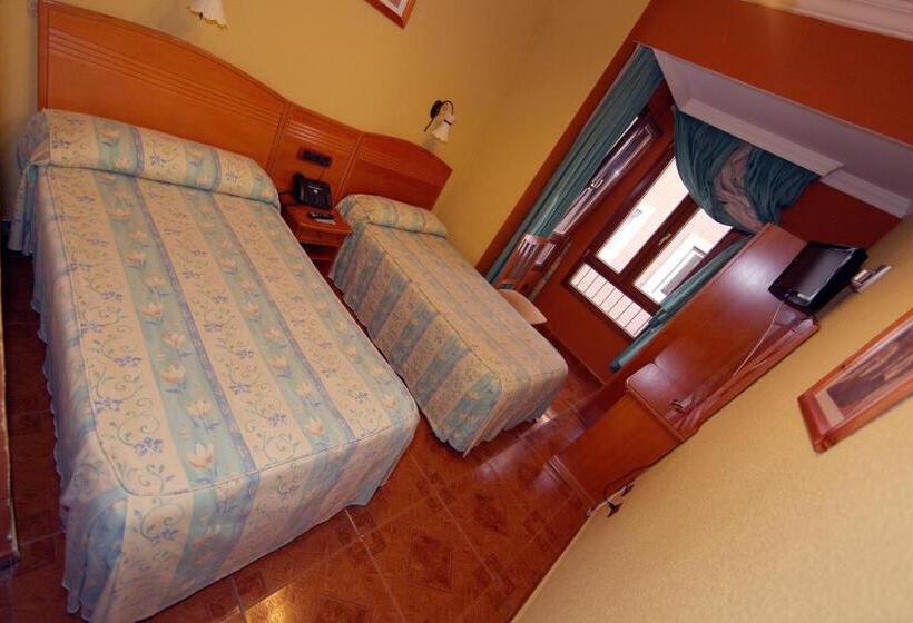 اتاق استاندارد, Hostal Victoria