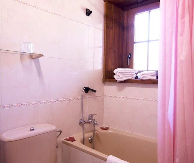 غرفة قياسية, El Bouquet