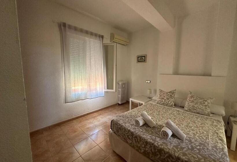 اتاق استاندارد, Hostal Arrate