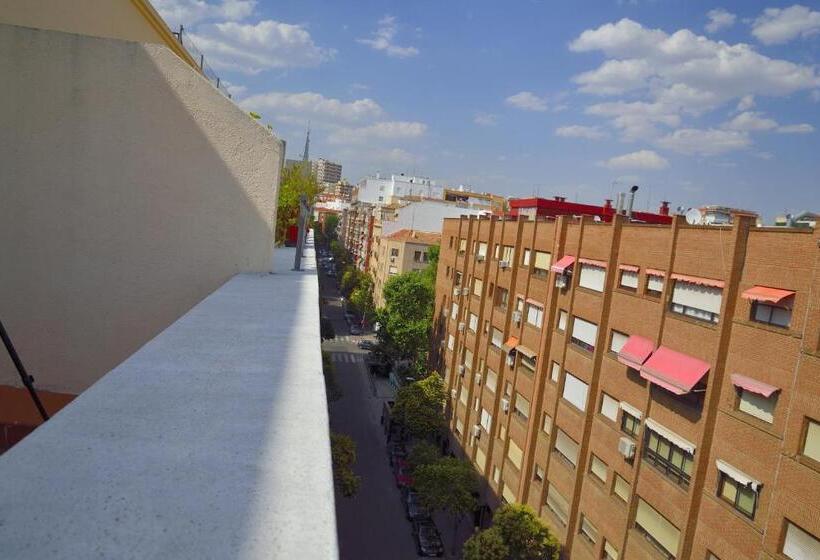 اتاق پایه با سرویس بهداشتی مشترک, Hostal Arrate