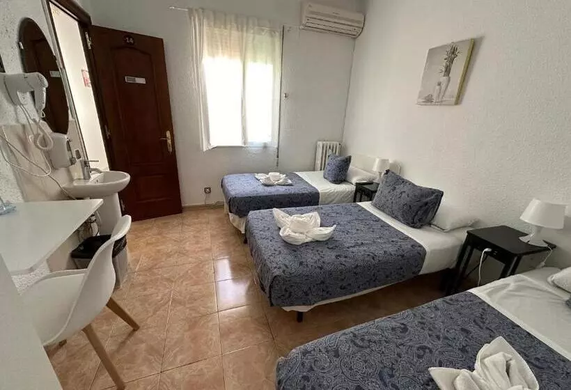 Chambre Standard Salle de Bains Commune, Hostal Arrate