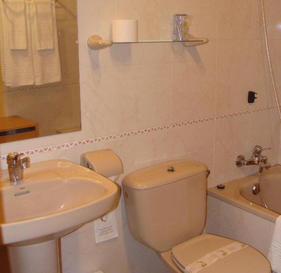 غرفة قياسية رباعية, El Bouquet