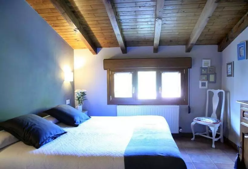 Standard Kolmen Hengen Huone, Hostal Rural Donamariako Benta