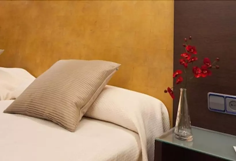 اتاق استاندارد یک نفره, Madrid Torrejon Plaza