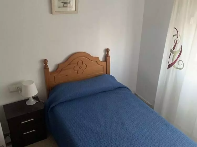 اتاق استاندارد یک نفره, Hostal Mediterráneo