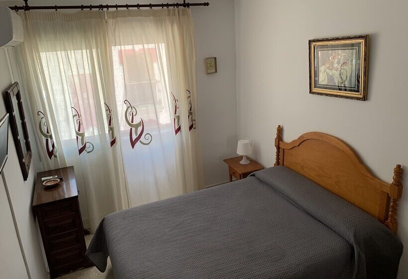 Номер Стандарт, Hostal Mediterráneo