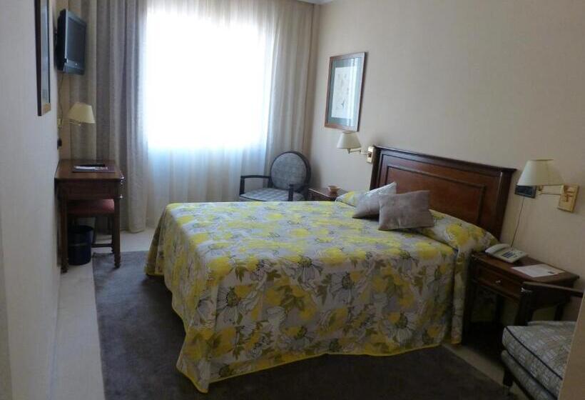 اتاق استاندارد یک نفره, Sancho