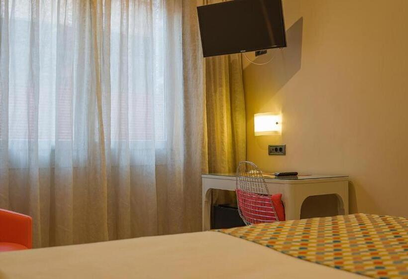 اتاق استاندارد, Sancho