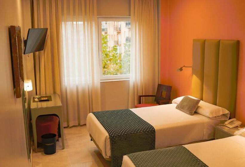 اتاق استاندارد, Sancho