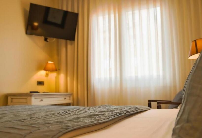 اتاق استاندارد, Sancho