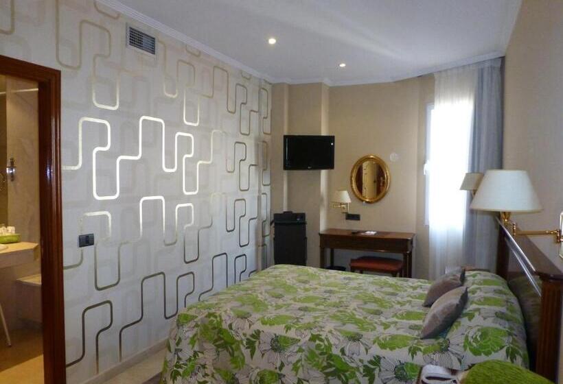 اتاق استاندارد یک تخته با بالکن, Sancho