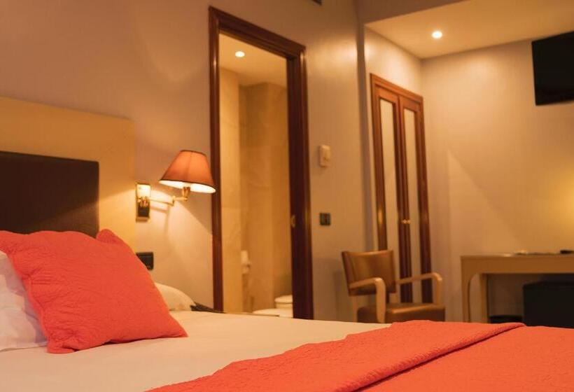 اتاق استاندارد یک تخته با بالکن, Sancho