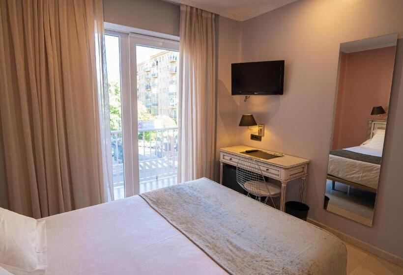 اتاق استاندارد یک تخته با بالکن, Sancho