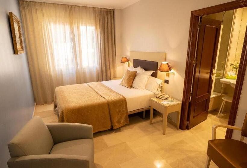 اتاق استاندارد یک نفره, Sancho