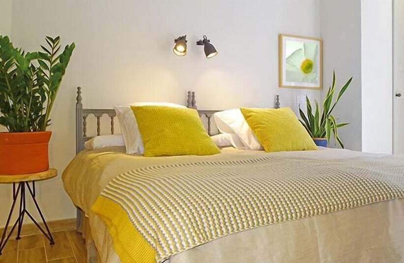 غرفة سوبيريور, Vicente Home