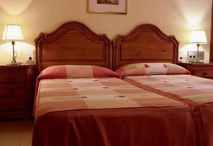 غرفة قياسية, Pensio La Creu