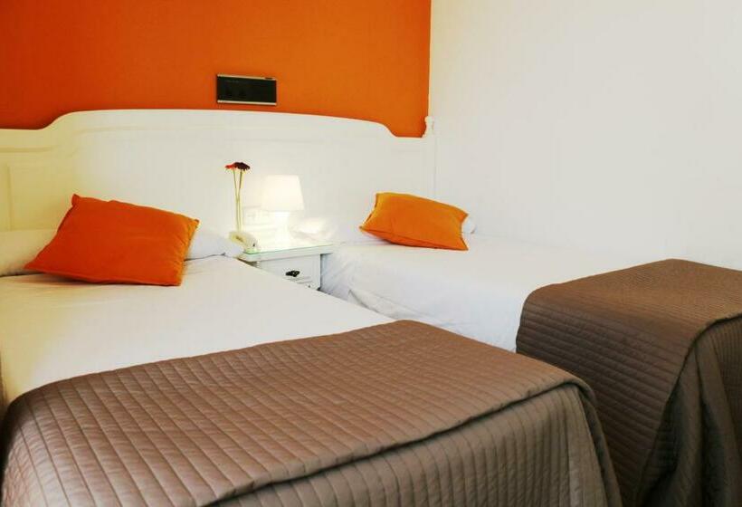 اتاق خانوادگی, Apartamentos Turisticos G3 Galeon