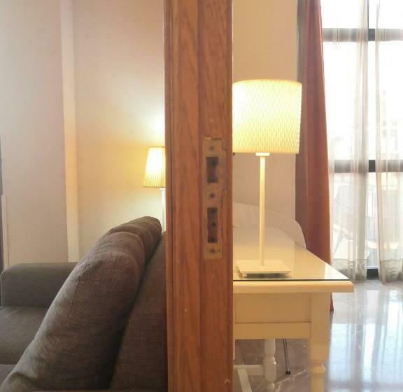 اتاق خانوادگی, Apartamentos Turisticos G3 Galeon