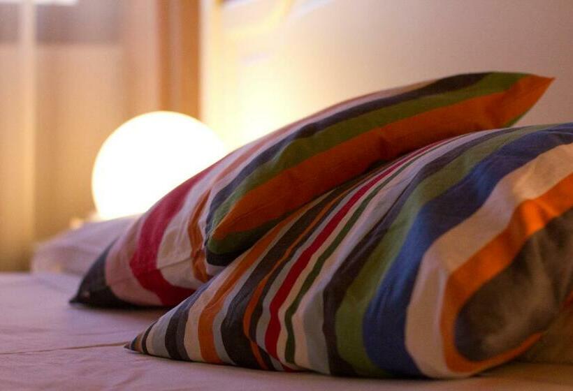 اتاق خانوادگی, Apartamentos Turisticos G3 Galeon