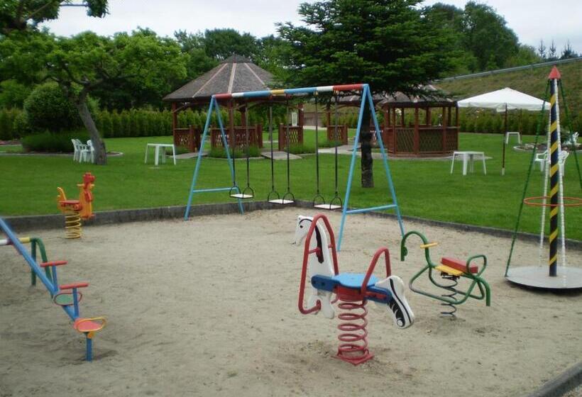 غرفة قياسية ثلاثية, Hostal La Casilla