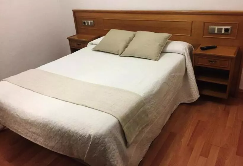 Standard Yhden Hengen Huone, Hostal La Casilla