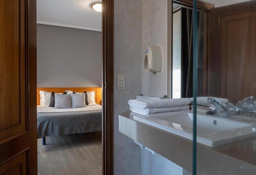 اتاق استاندارد با تخت دوبل, Carlos 96