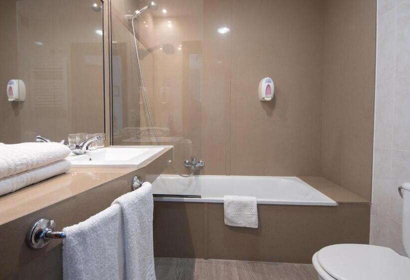 اتاق استاندارد با تخت دوبل, Carlos 96