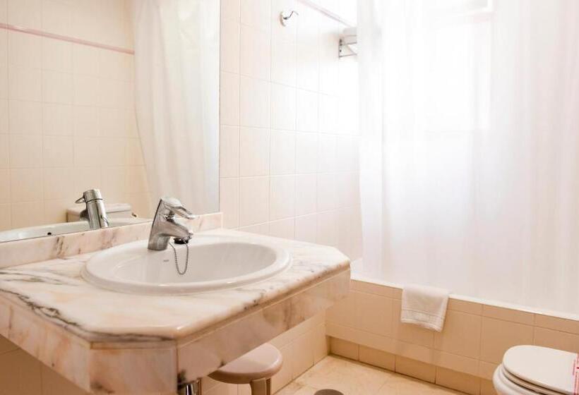 اتاق استاندارد یک نفره, El Palmeral