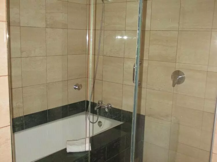 Standard-huone, Escuela Santa Cruz