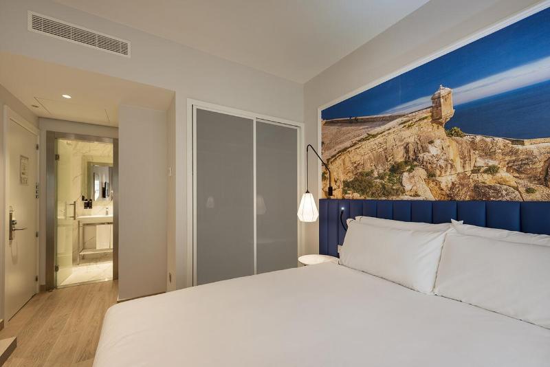 اتاق استاندارد یک نفره, Eurostars Mediterranea Plaza