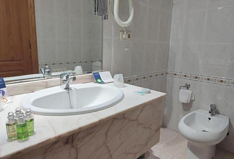 Cameră Triplă Standard, Florida